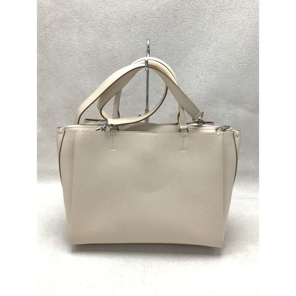 Louis Vuitton Lock Me Leather Ivory Shoulder Bag - Picture 4 of 5